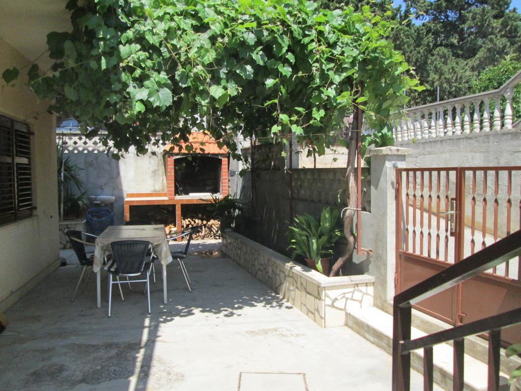 Apartmani Jordana Komiža Pokój zdjęcie